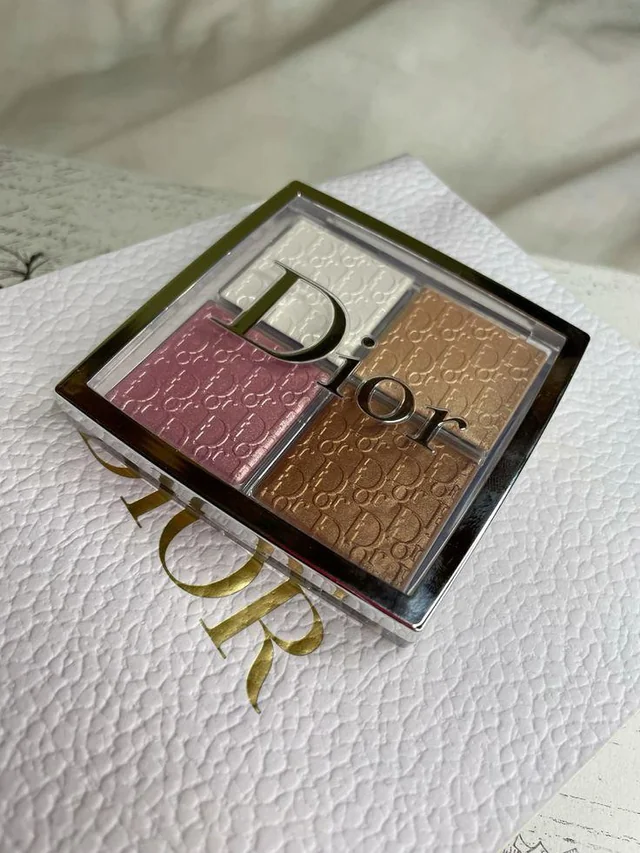 Elegant, Compact, and Ready for Any Occasion: The Dior Palette